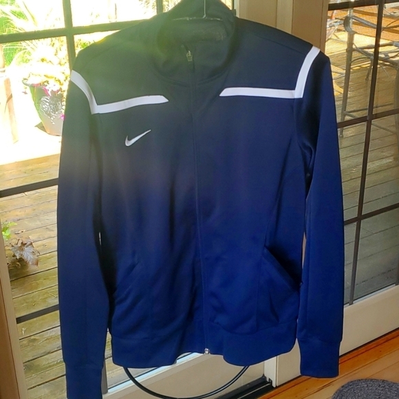 Nike Womens Team Avenger Warmup Embroidered Zip‎ up Sz. M Jacket - Picture 1 of 12
